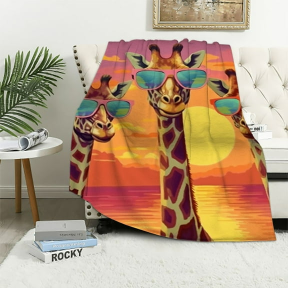 BCIIG Funny Cartoon Giraffe Blanket, Soft Flannel Animal Throw Blanket for Couch, Bed, Travel &amp; Home Decor, Cozy Lightweight Warm Fluffy Fuzzy Blankets for Adults Kids Boys 40x50in