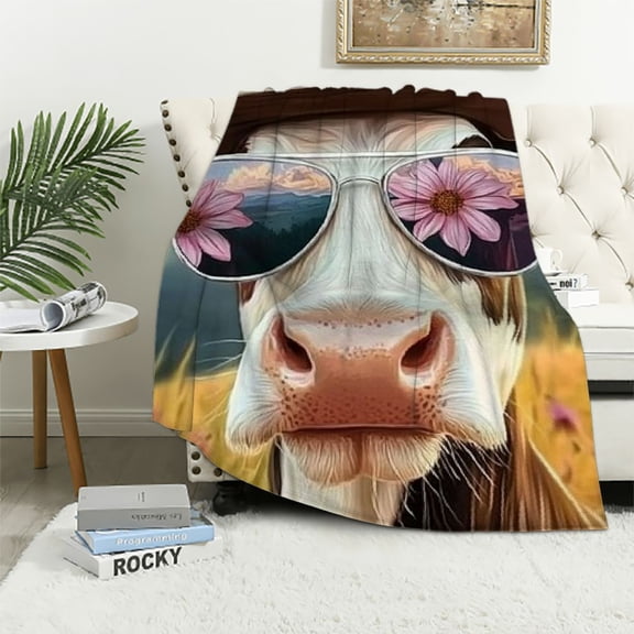 BCIIG Funny Cow Blanket, Soft Warm Lightweight Animal Flannel Throw Blanket for Couch, Bed, Travel &amp; Outdoor, Cozy Fluffy Fuzzy Blankets for Women Boys Girls, Home Decor  40x50in