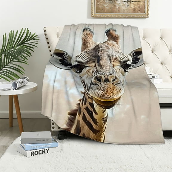 BCIIG Giraffe Warm Lightweight Blanket Soft Fleece Throw Blanket All Seasons Sofa Decor Cow Gifts Plush Blanket 40x50in