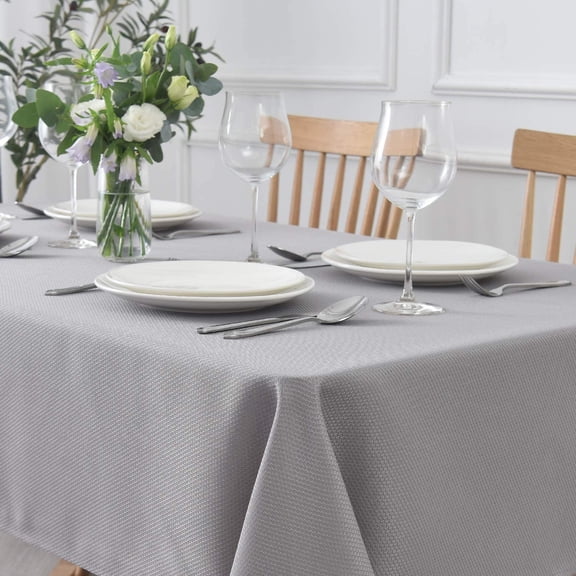 BDIUA-Textured Rectangular Tablecloth Water Resistance Antiwrinkle Spillproof Soft Jacquard Table Cloth for Dining Room, Buffet Banquet Parties and Holiday Dinners, 60 x 104 Inch, Light Gray