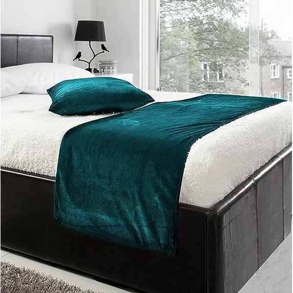 BED RUNNER SET