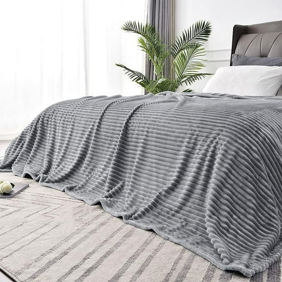 BEDELITE Fleece Blanket Queen Size 3D Ribbed Jacquard Cozy, Fluffy, Plush Lightweight Throw Blankets for Couch, Bed, Sofa(Grey, 90x90 inches)