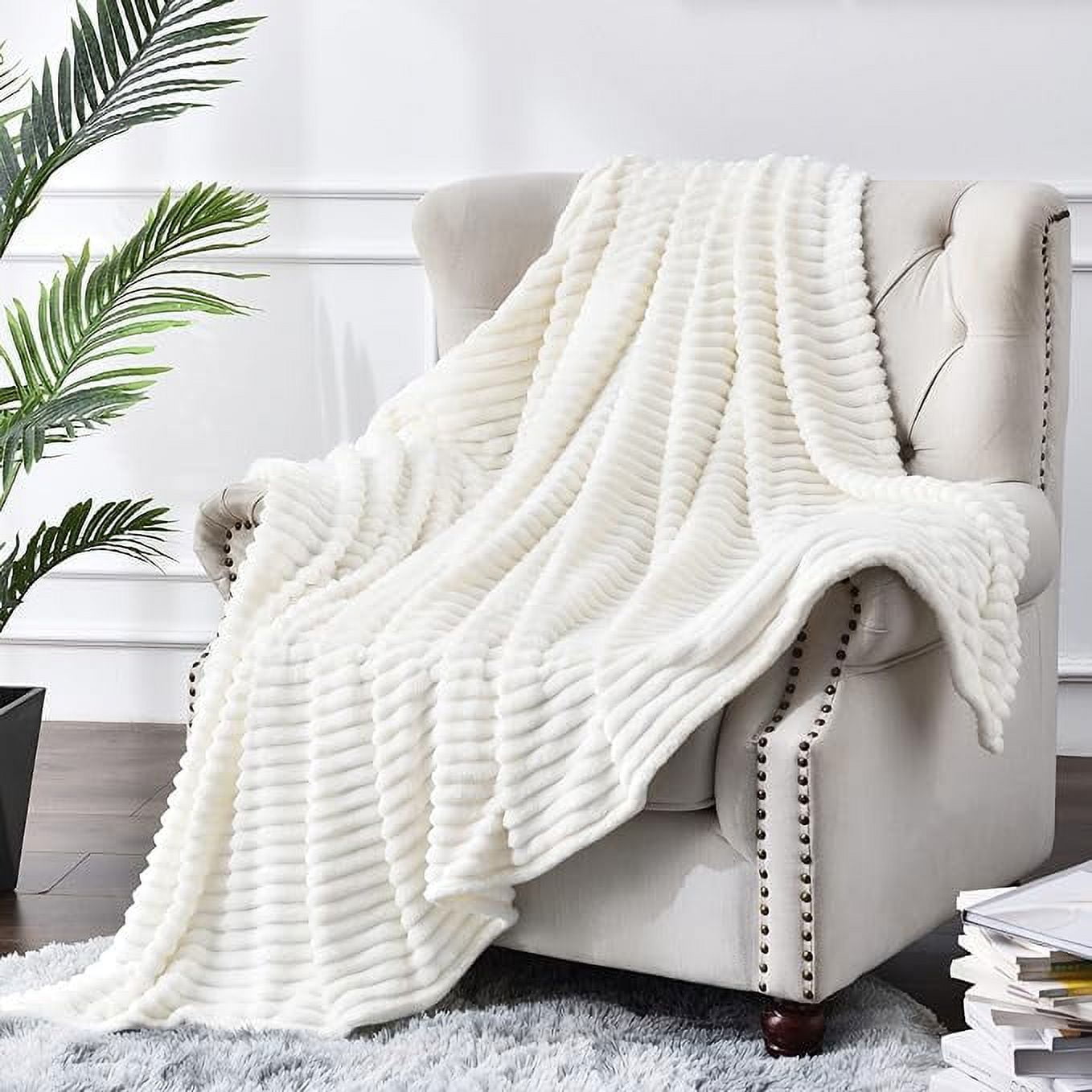 BEDELITE Fleece Throw Blanket for Couch 3D Ribbed Jacquard Soft and