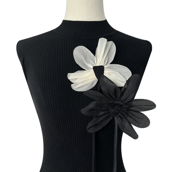 BELOWSYALER 2pcs Lace Flower Brooch Women Brooches Lapel Pins Dress Accessories Cloth Fabric Flower Corsage Pin Wedding Badge