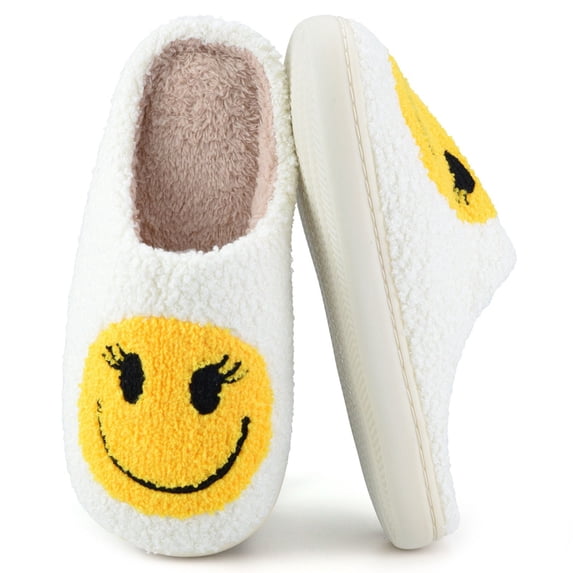 BERANMEY Cute Smile Face Slippers for Women Perfect Soft Plush Comfy Warm Slip-On Happy Face Slippers fo Women Indoor fluffy Smile House Slippers for Women and Men Non-slip Fuzzy Flat Slides