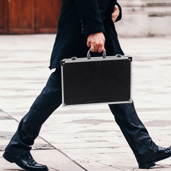 BESTOYARD Black Alloy Microphone Box Wear-Resistant Safe Storage for Mic