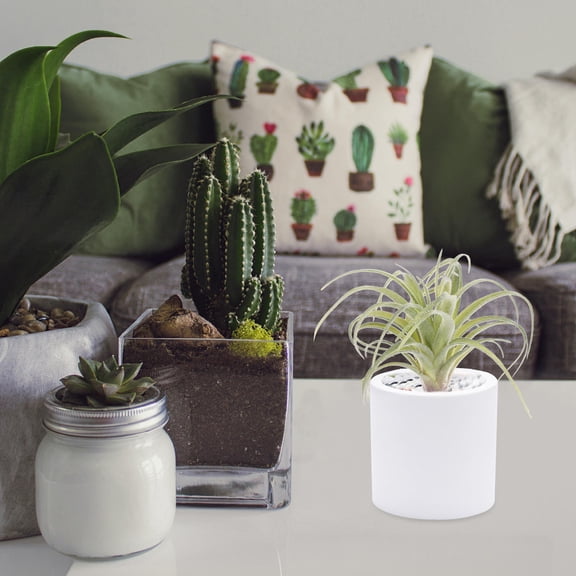 BESTYASH Handmade Green Artificial Bromeliad Plant, Ideal for Desk Decoration, Wedding Party, Home and Office Decor
