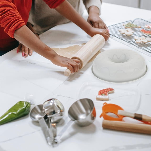 BESTYASH 1Pc Non Stick Blue Doughnut Mold for DIY Cakes Donuts and Biscuit Baking Supplies