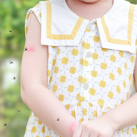 BESTYASH 20Pcs Elegant Beige Flower Buttons for Crafts and Clothing with Detailed Engraved Design and Smooth Finish