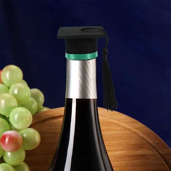 BESTYASH 2Pcs Graduation Hat Bottle Covers Felt Material Green for Wine Beverage Party Decor