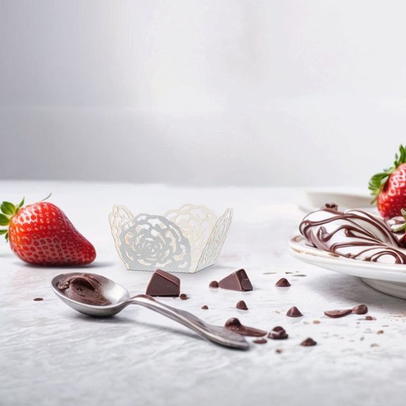 BESTYASH 50Pcs Decorative Silver Paper Truffle Cases with Floral Lace Pattern for Chocolate Presentation