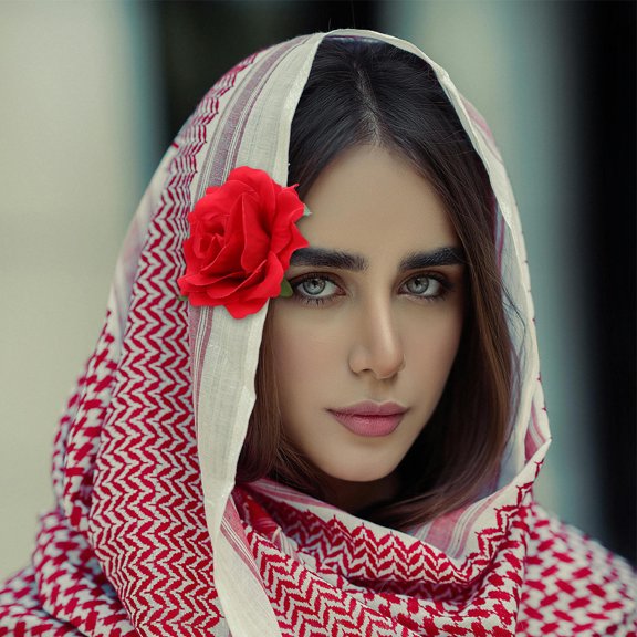 BESTYASH Red Rose Flower Hair Pin and Clip for Wedding Banquet Decoration Made of Quality Cloth