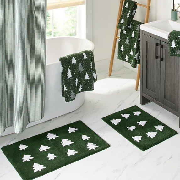 Better Homes & Gardens Cotton Wintery Seasonal Christmas Trees 2 Piece Bath Rug Set, Green, 17" x 24" & 20" x 30"