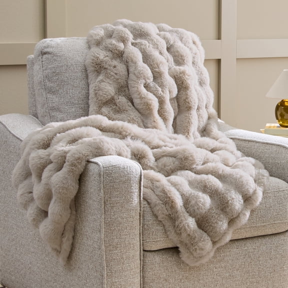 Better Homes & Gardens Bubble Faux Fur Oversized Couch Throw Blanket, Grey Haze, 50 x 72 in