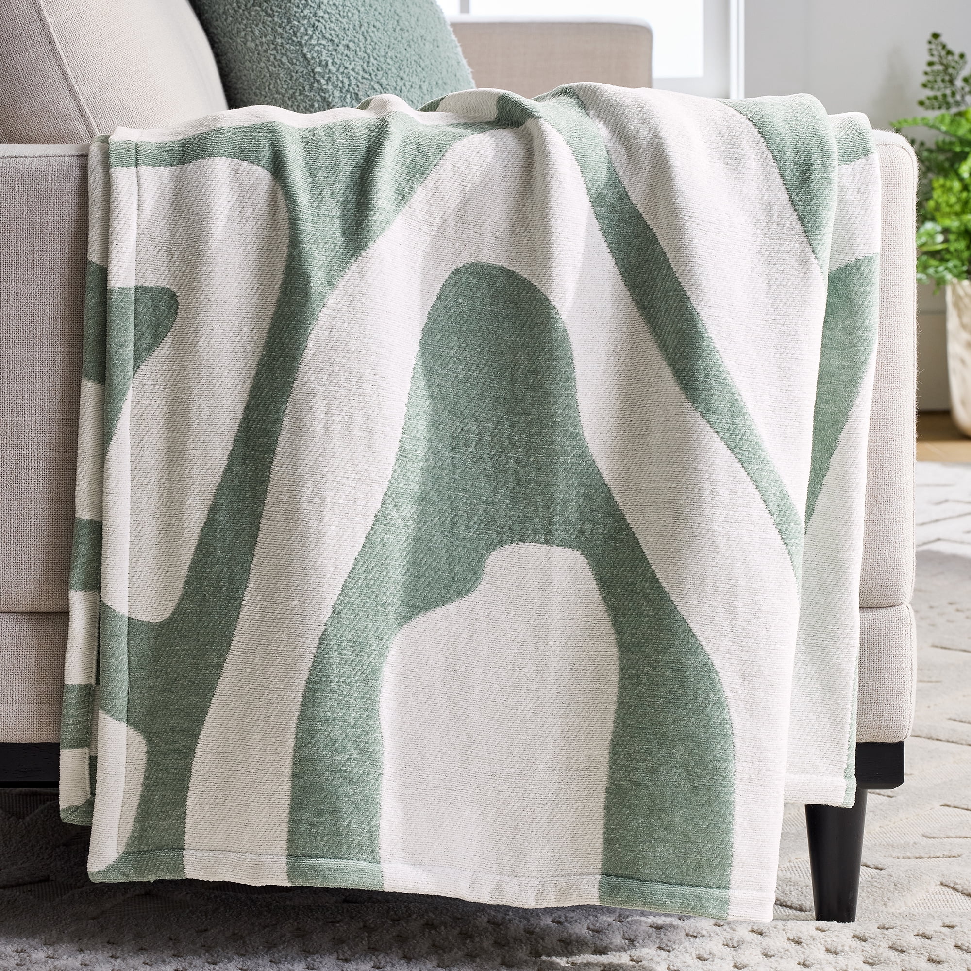 Better Homes & Gardens Chenille Jacquard Throw Blanket, Soft Sea, 50 in x 72 in