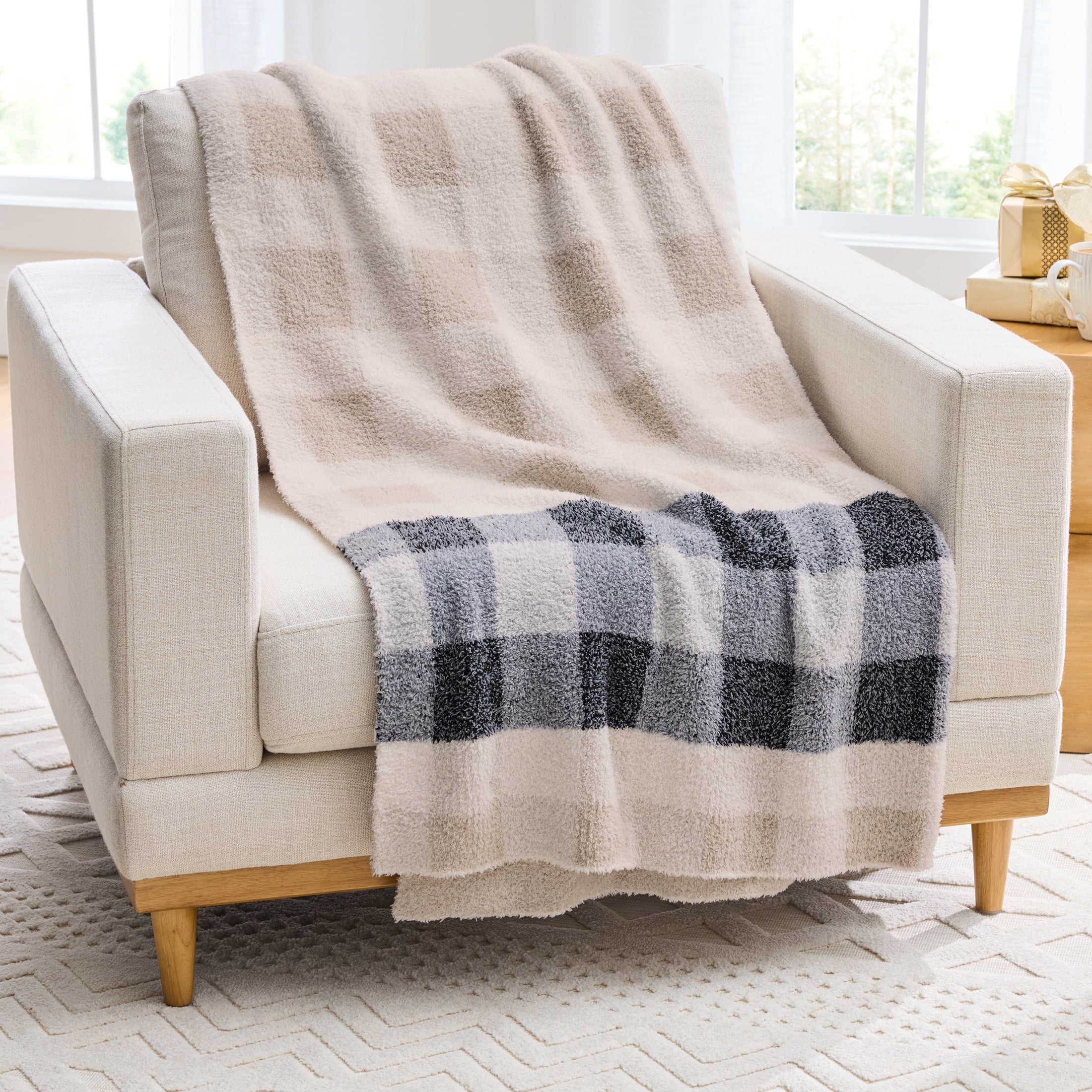 NEXHOME PRO Knit Throw Blanket - Classical Checkered Design, 50x60 Inches, Lightweight & Cozy For Couch Or Bed