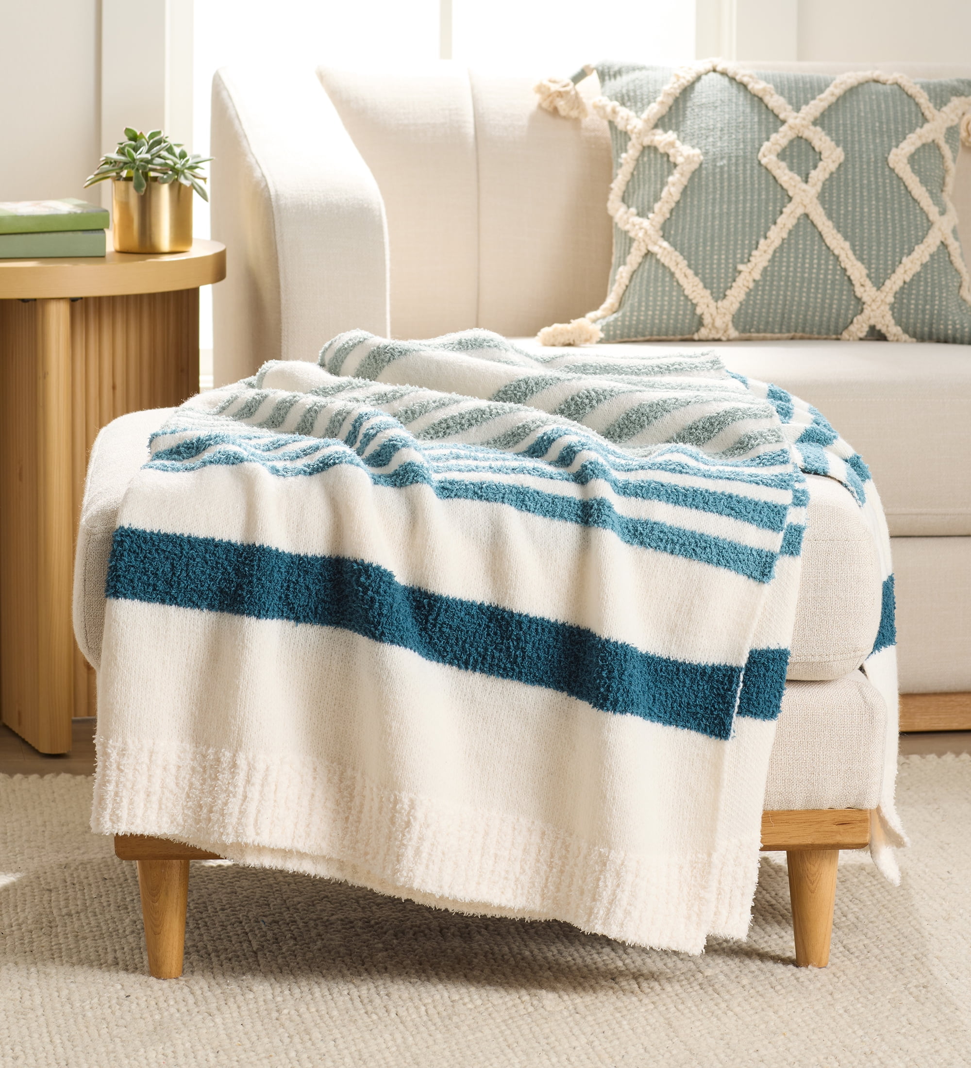 Better Homes & Gardens Oversized Cozy Knit Couch Throw Blanket, Hi-Lo Teal, 50 x 72 in