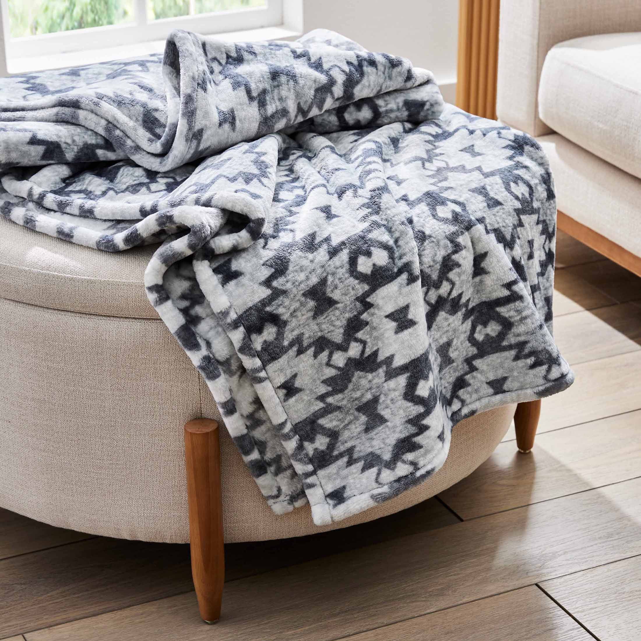 Better Homes Gardens Brandclub Better Homes Gardens Printed Heavyweight Ultra Plush Adult Throw 50 x 72 Charcoal Geo
