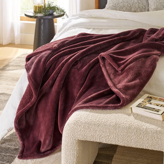 Better Homes & Gardens Solid Velvet Plush Oversized Couch Throw Blanket, Rich Cocoa