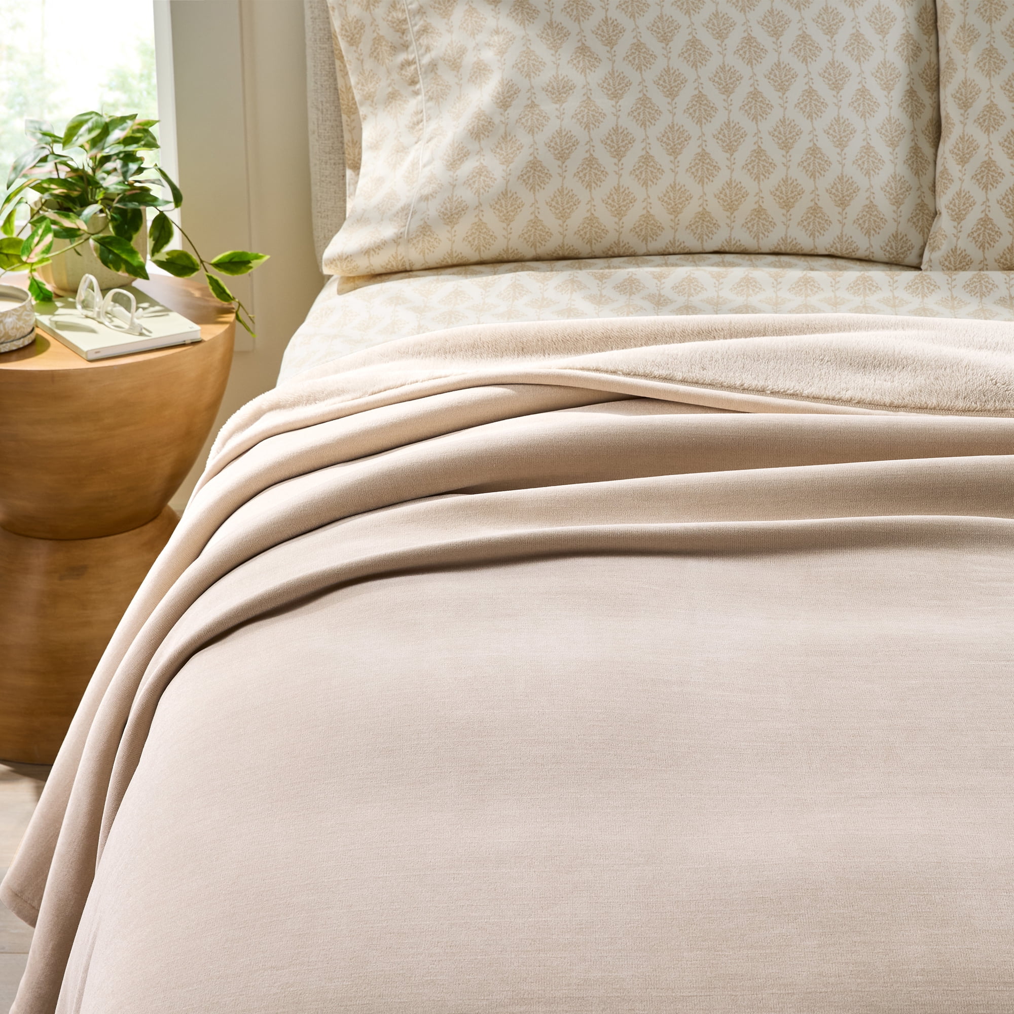 Better Homes &  Gardens Wexford Super Soft Luxury Chenille Blanket , Full/Queen Size, Papyrus Beige