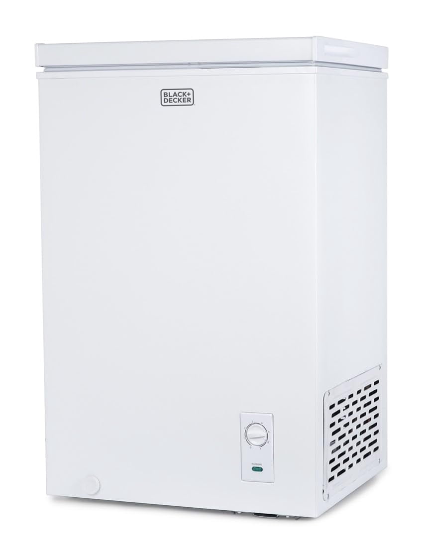 BLACK+DECKER 2.7 Cu. Ft. Compact Chest Freezer, Deep Freezer Holds Up To 94.5 Lbs. of Frozen Food