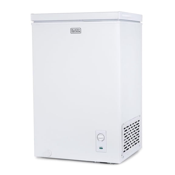 BLACK+DECKER 2.7 Cu. Ft. Compact Chest Freezer, Deep Freezer Holds Up To 94.5 Lbs. of Frozen Food
