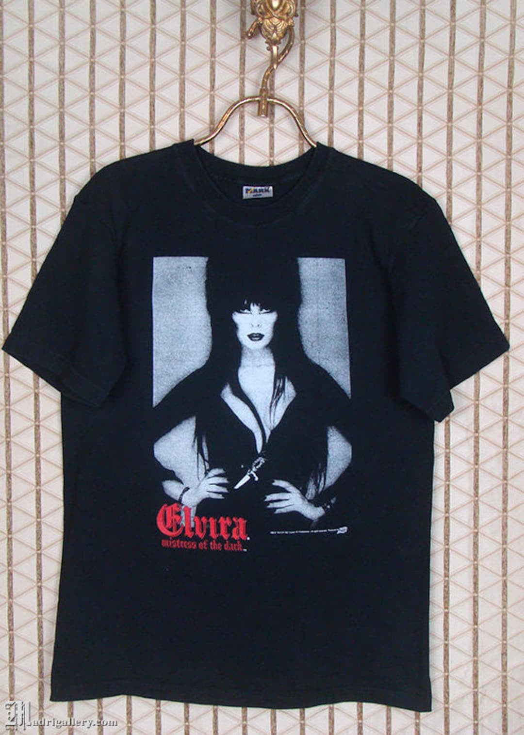 [BLACK] Elvira, Mistress of the Dark, Horror Movie Queen Tshirt