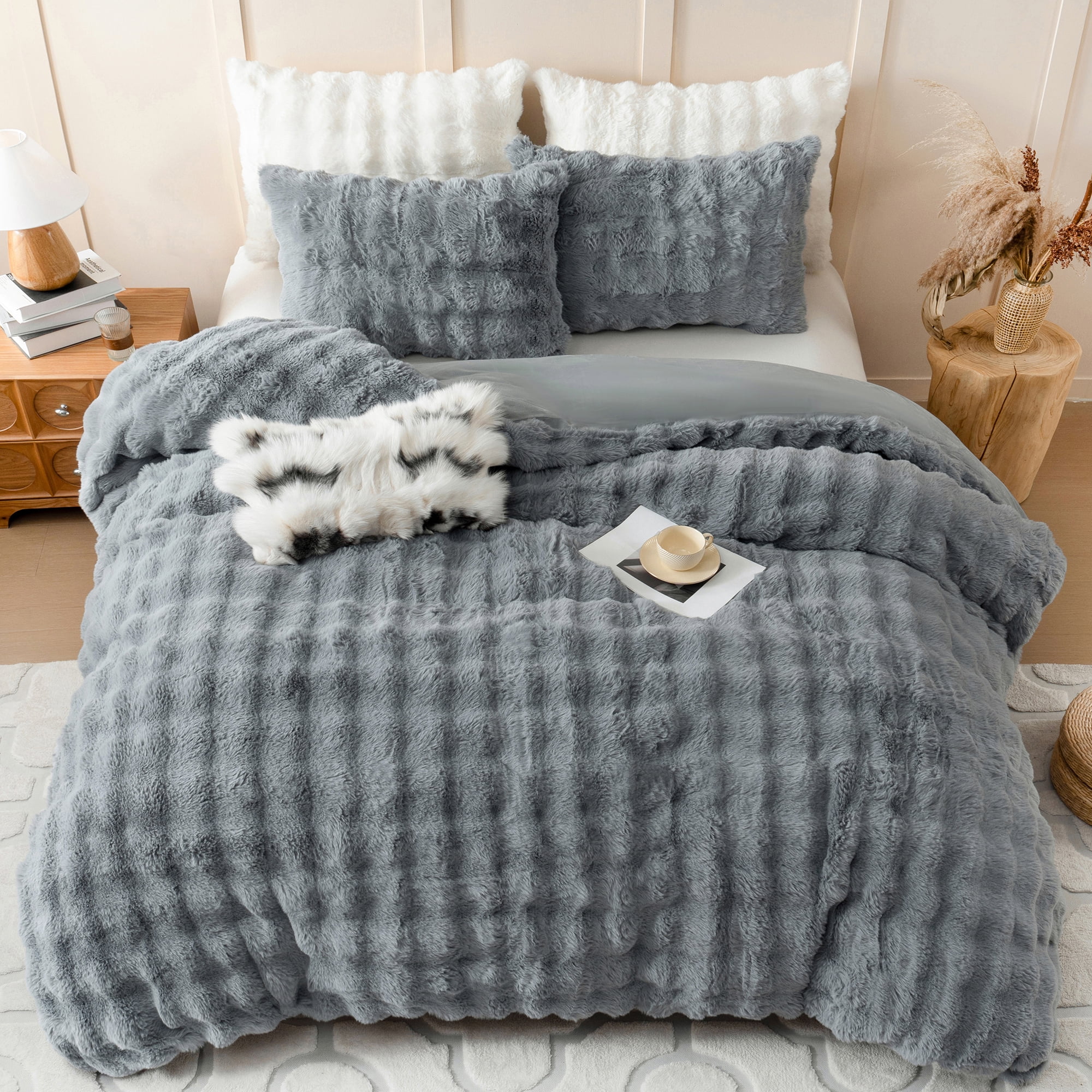 BLEUM-CADE-Fluffy-Comforter-