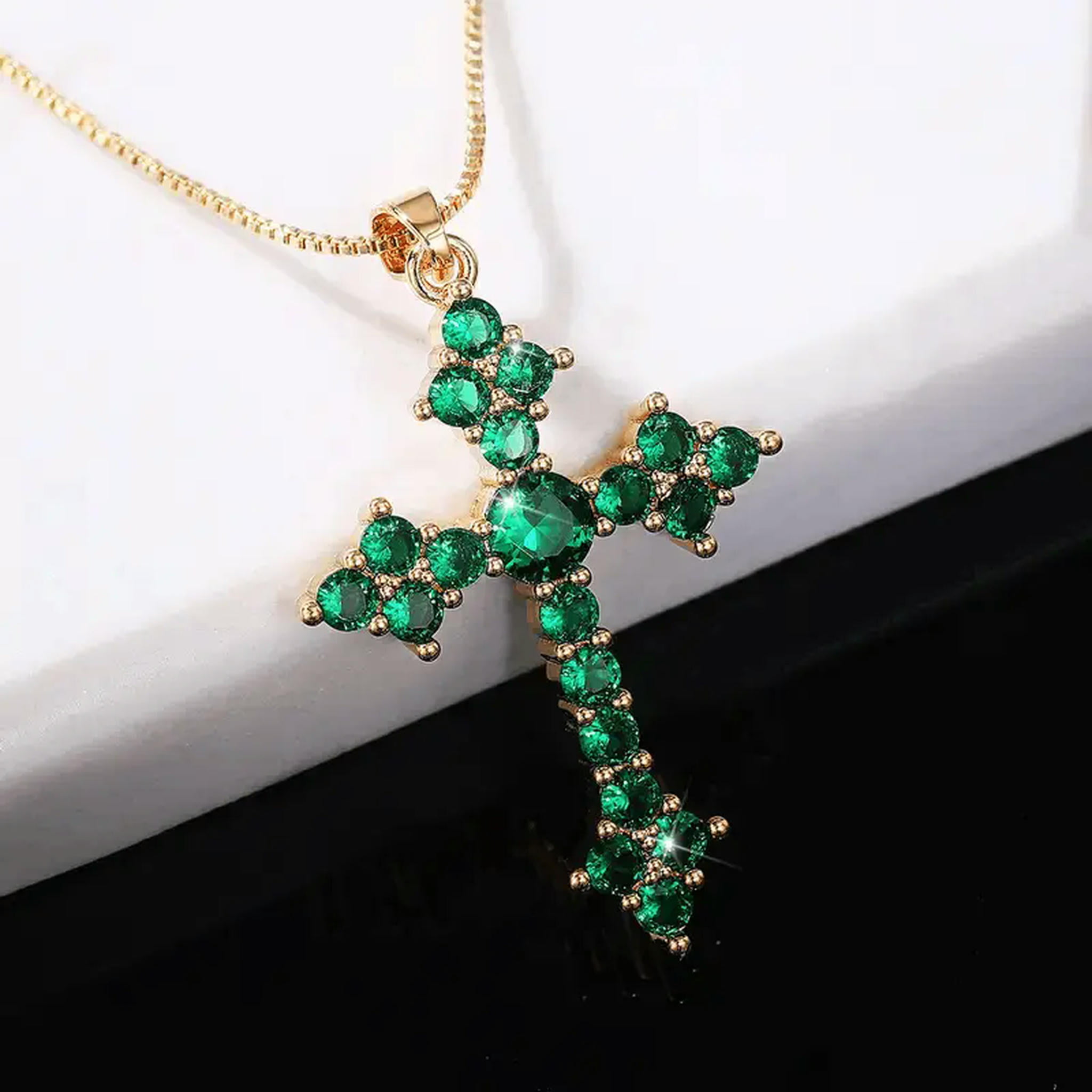 BLOPQ Green Cross Pendant Necklace Sparkling Zircon Adjustable