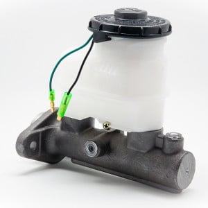 BLOX Racing Brake Master Cylinder Direct Replacement for 1998-01 Acura Integra