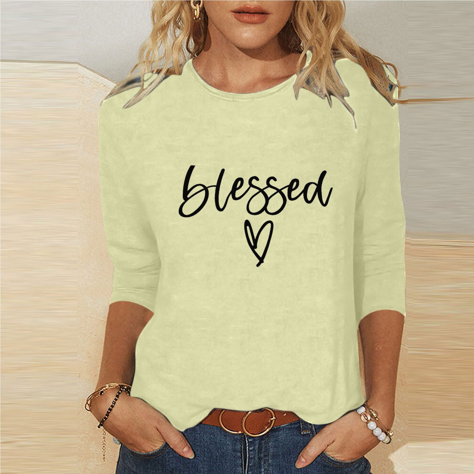 BLTIBY 2025 Valentine's Day Sweatshirt for Women Autumn Spring Round