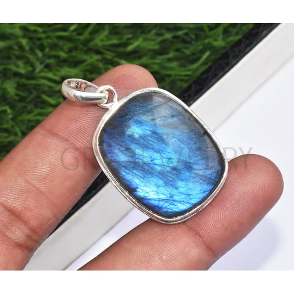 BLUE LABRADORITE GEMSTONE 925 STERLING SILVER PENDANT