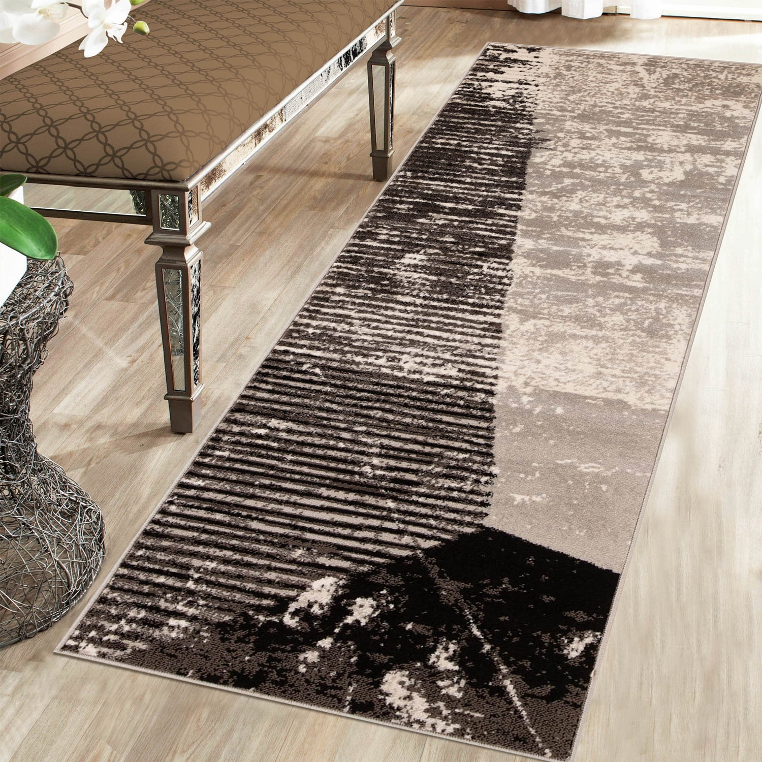 BNM Contemporary Geometric Indoor Runner Rug, 2' 7