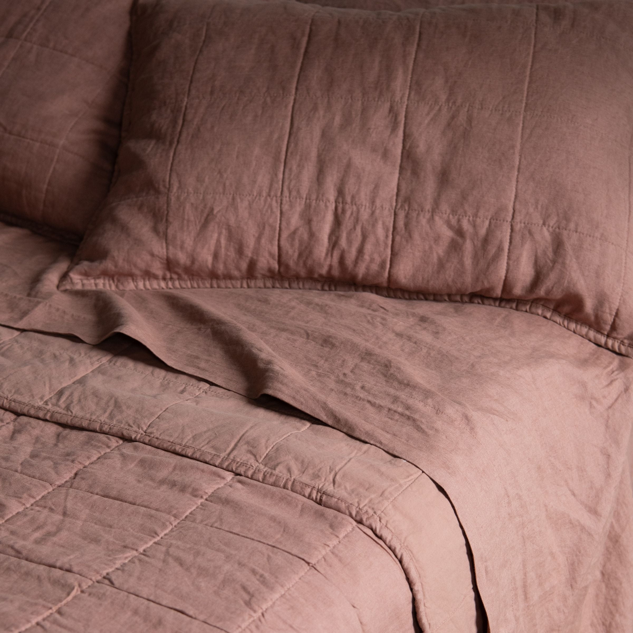 Clay Twin Microfiber Quilt Set