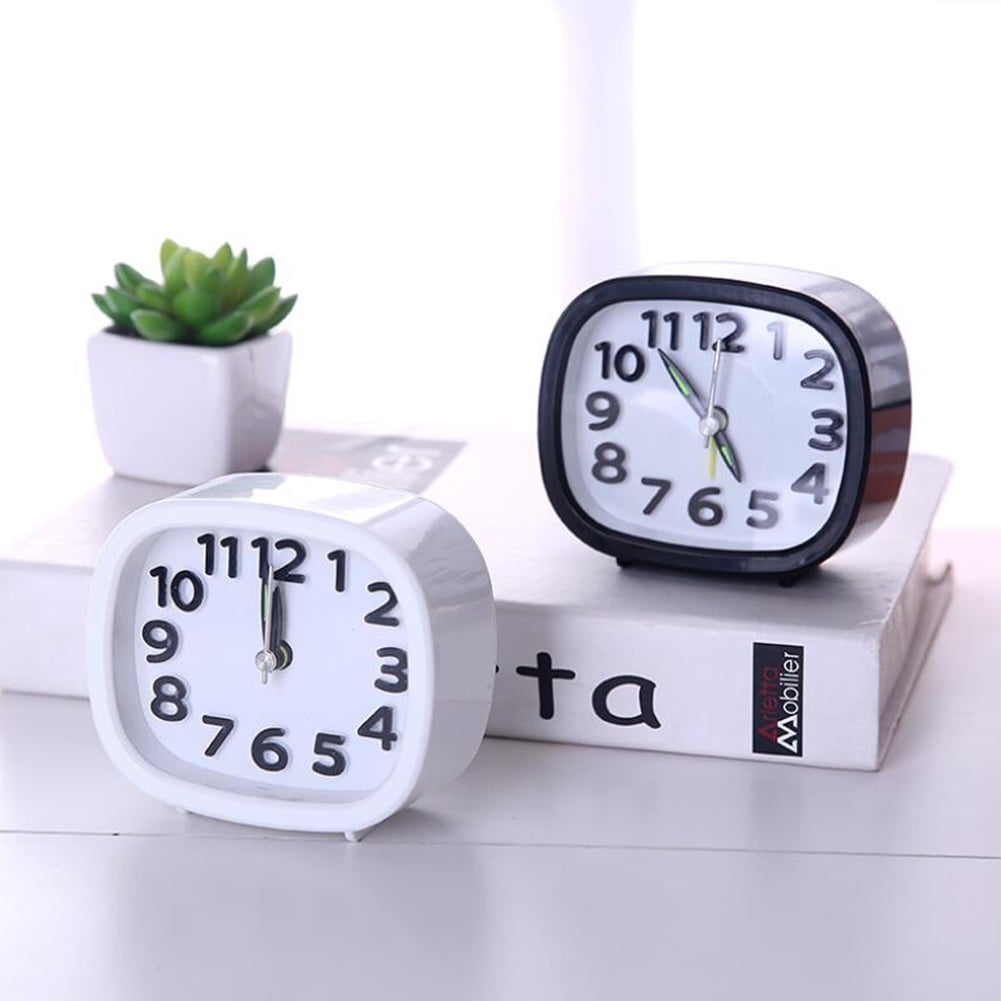 BOOBEAUTY Silent Alarm Clocks Bedside Non Ticking Battery Powered Table