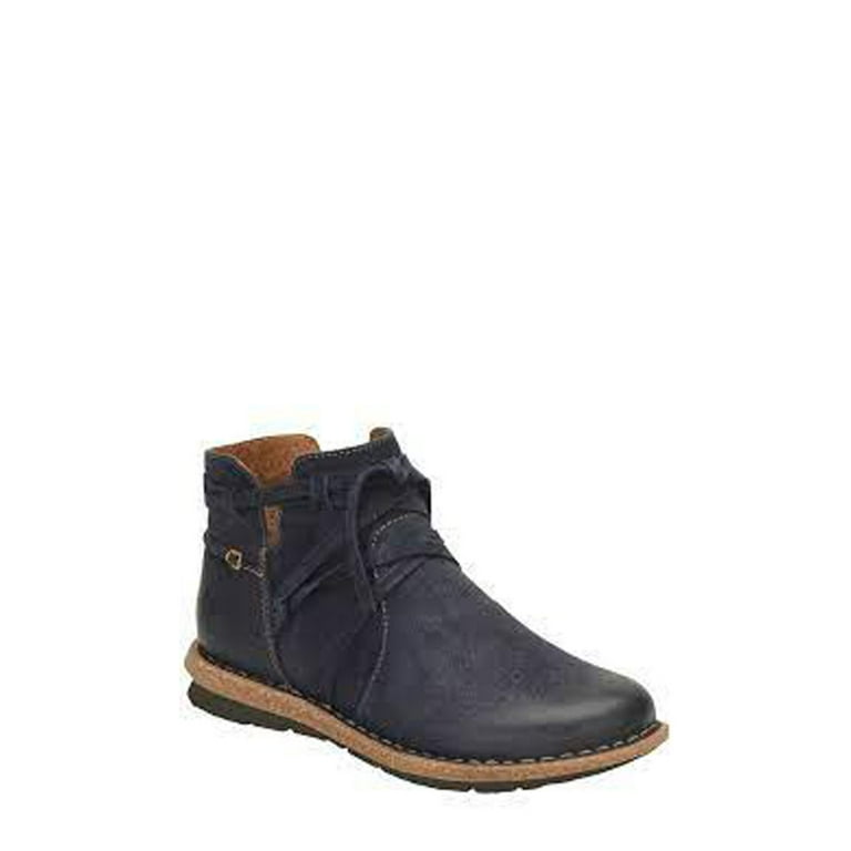 Born 2025 navy boots
