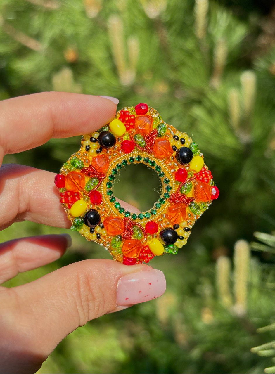 BP-368C Kit for making brooches Crystal Art Autumn Flower