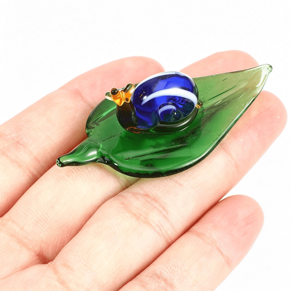 BPPEG Mini Snail Decor Crystal Figurines, Green Leaf Glass Snail Gifts Snails Decor Hand Blown Glass Animals Insect Small Figurines Home-Decor Collectible Figurine Stocking Stuffers