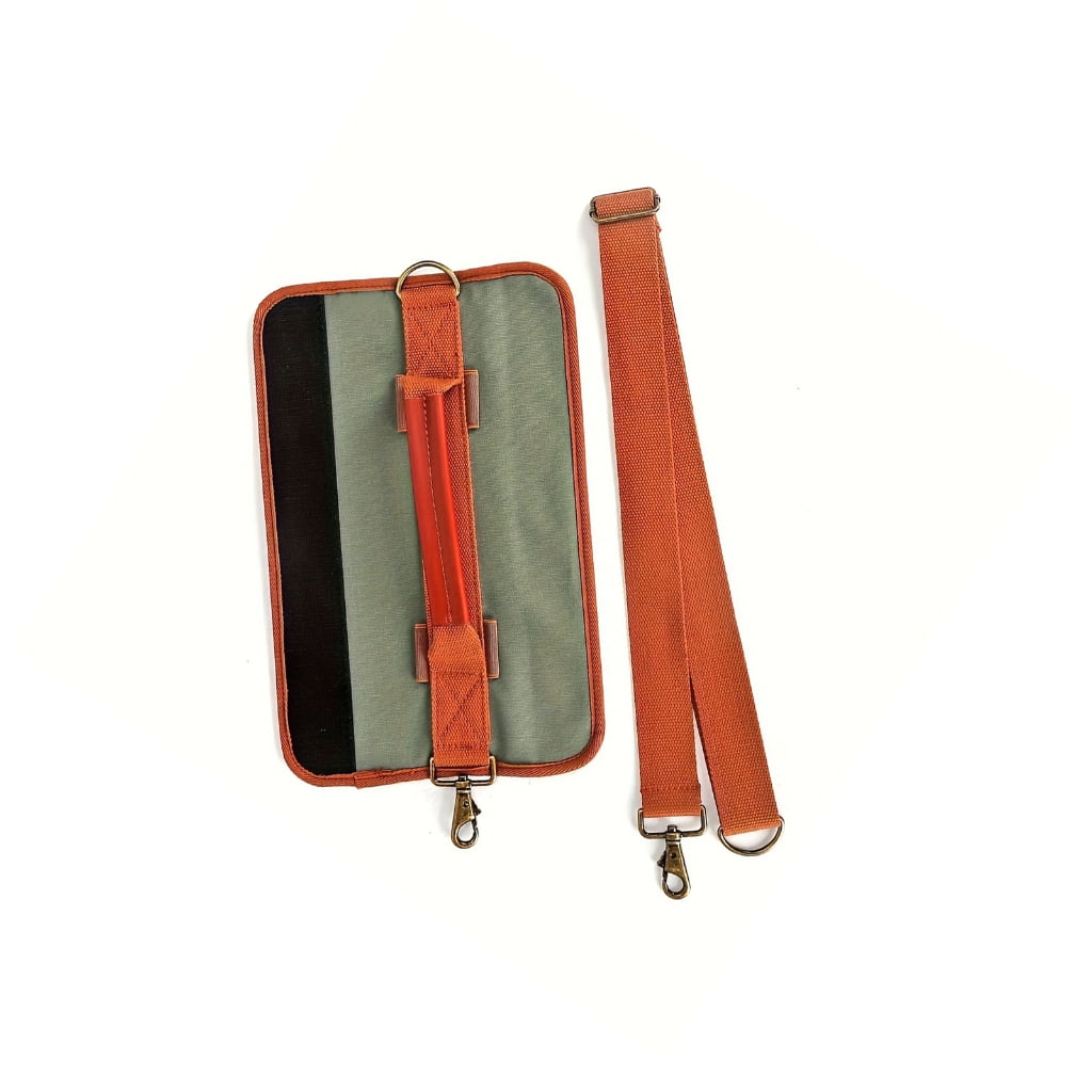 BQBQERT Stylish Golf Bag Warm Khaki Canvas Ergonomic Carry Handle Well Organized Storage Bag For Clubs And Gear
