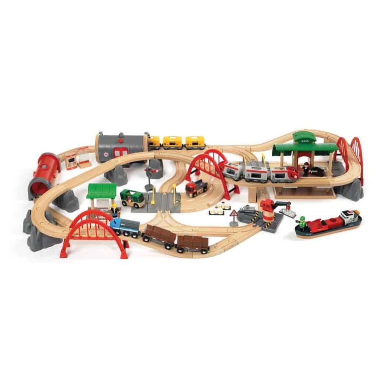 BRIO 木製トレインセット　BR-33052 BRIO Deluxe Railway Set for Kids with Classic Bridges and Battery