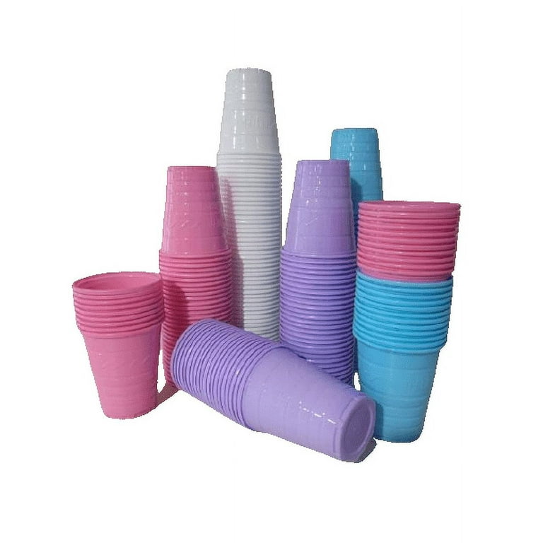 https://i5.walmartimages.com/seo/BRITEDENT-1000-GREEN-Disposable-Plastic-Cups-Containers-5-oz-Embossed-Grip-Drinking-Cups-Dental-Offices-Hospitals-Home-Office-Picnic-Universal-Small_9767f65d-8244-4483-bfb0-8cf9ede932d3.bd86253af61f23e0a207a558ed6a40e0.jpeg?odnHeight=768&odnWidth=768&odnBg=FFFFFF