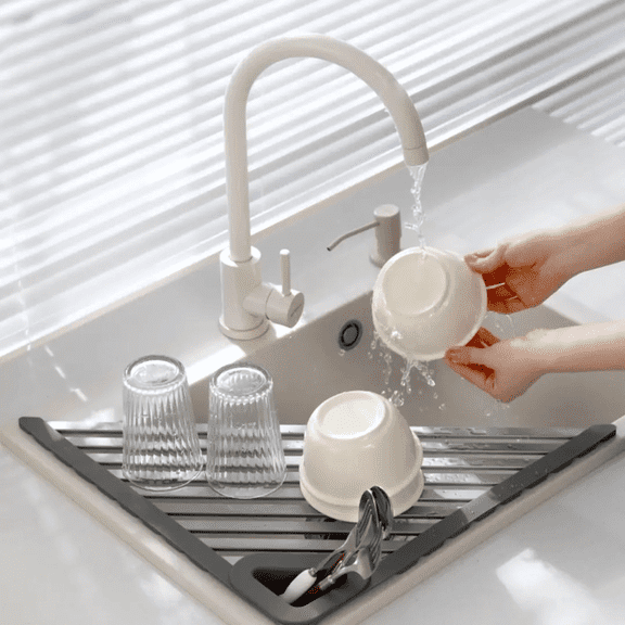 BUTOMKY Foldable Silicone Triangle Sink Caddy- Anti-Rust Roll-Up Dish Drying Rack with Sponge Holder, Over-The-Sink Organizer for Small Kitchen, Space-Saving Corner Drainer & Trivet‌