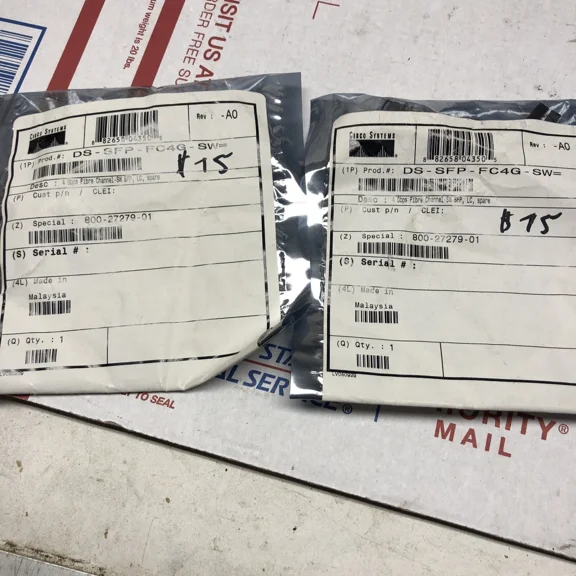 BUTTERFLY- Lot Of 2 New Sealed Cisco Ds-Sfp-Fc4G-Sw 4Gb Sec Transceiver Module Sfp