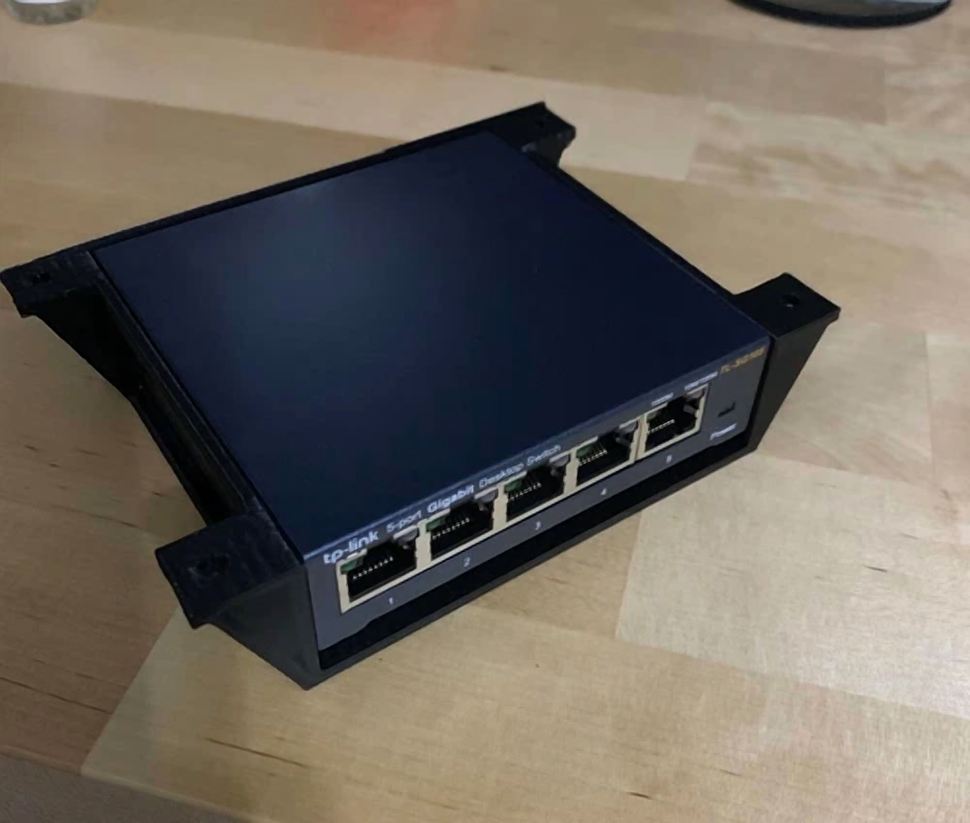 BUTTERFLY- Wall Mount For Tp-Link Tp-Sg105, Sg-105S Network Switch