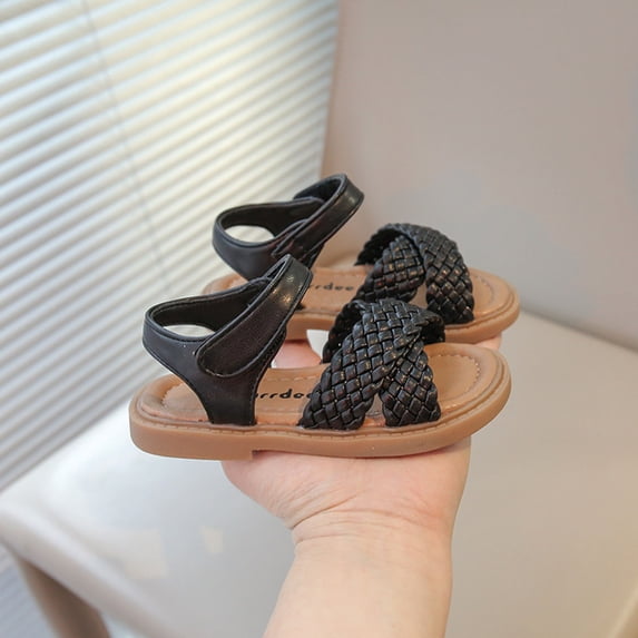 BUWTTER Girl's Sandals Kids Lightweight Breathable Outdoor Summer Shoes with Sole Cross Strap Adustable Strap Black Sandals Size 3.5-4 Y