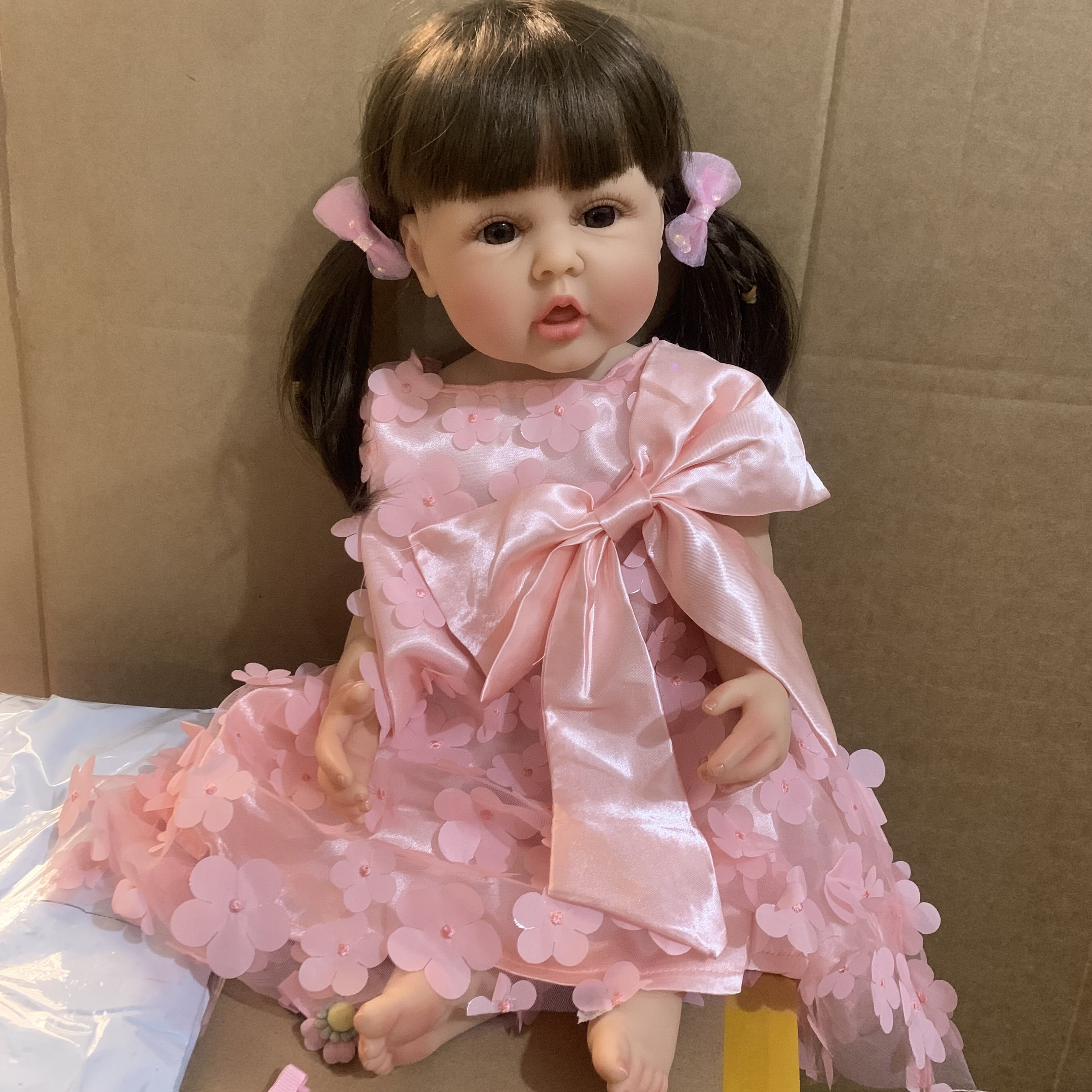 Lifelike Babies Lisa's Reborn Baby Lisa 22 Inch Reborn Doll