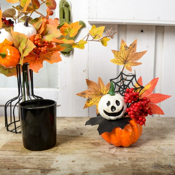 BZPIZ Halloween Decorations Indoor Under 10$ Festival Pumpkins Statue Plastic Artificial Pumpkin Decor for Home Farmhouse Living Room Indoor Party Decor