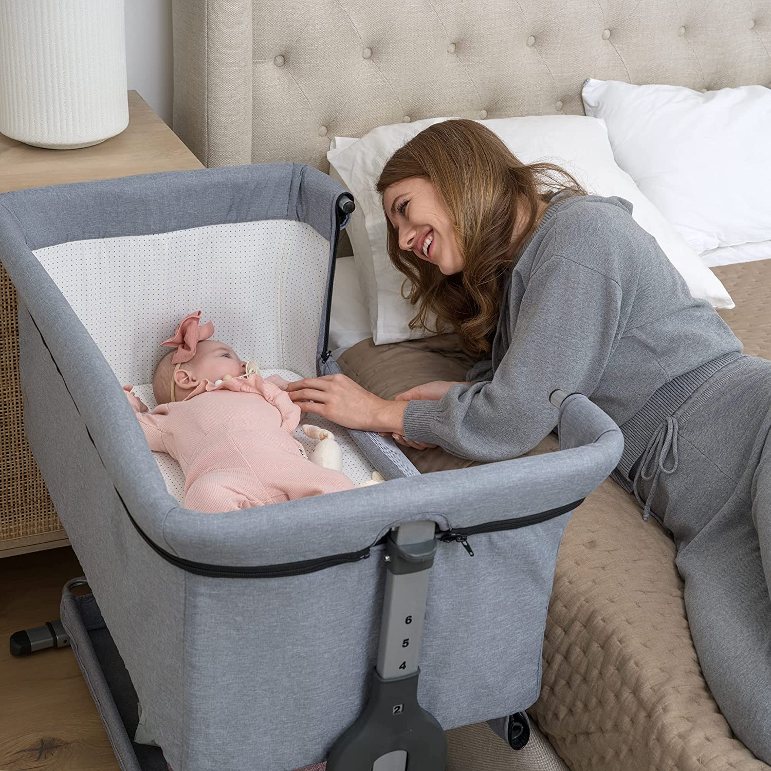 Baby Bedside Sleeper for Infant & Newborn, Baby Bed for Safe