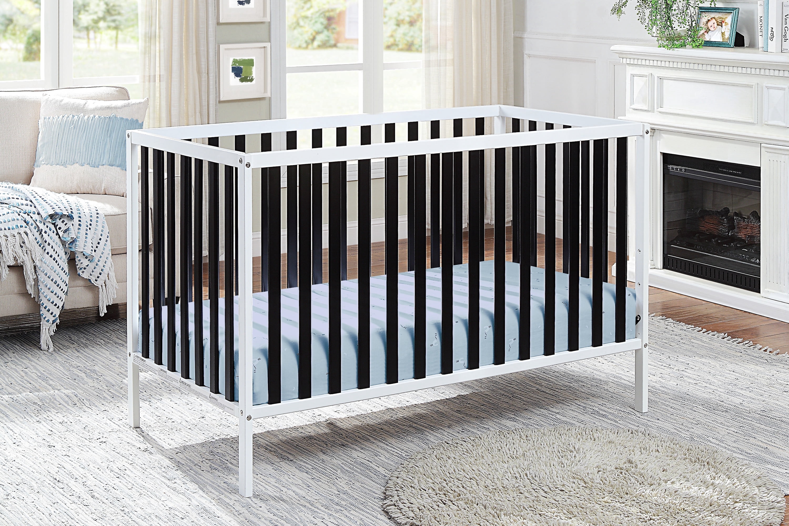 Baby Cache Deux Remi Island Crib, White & Black