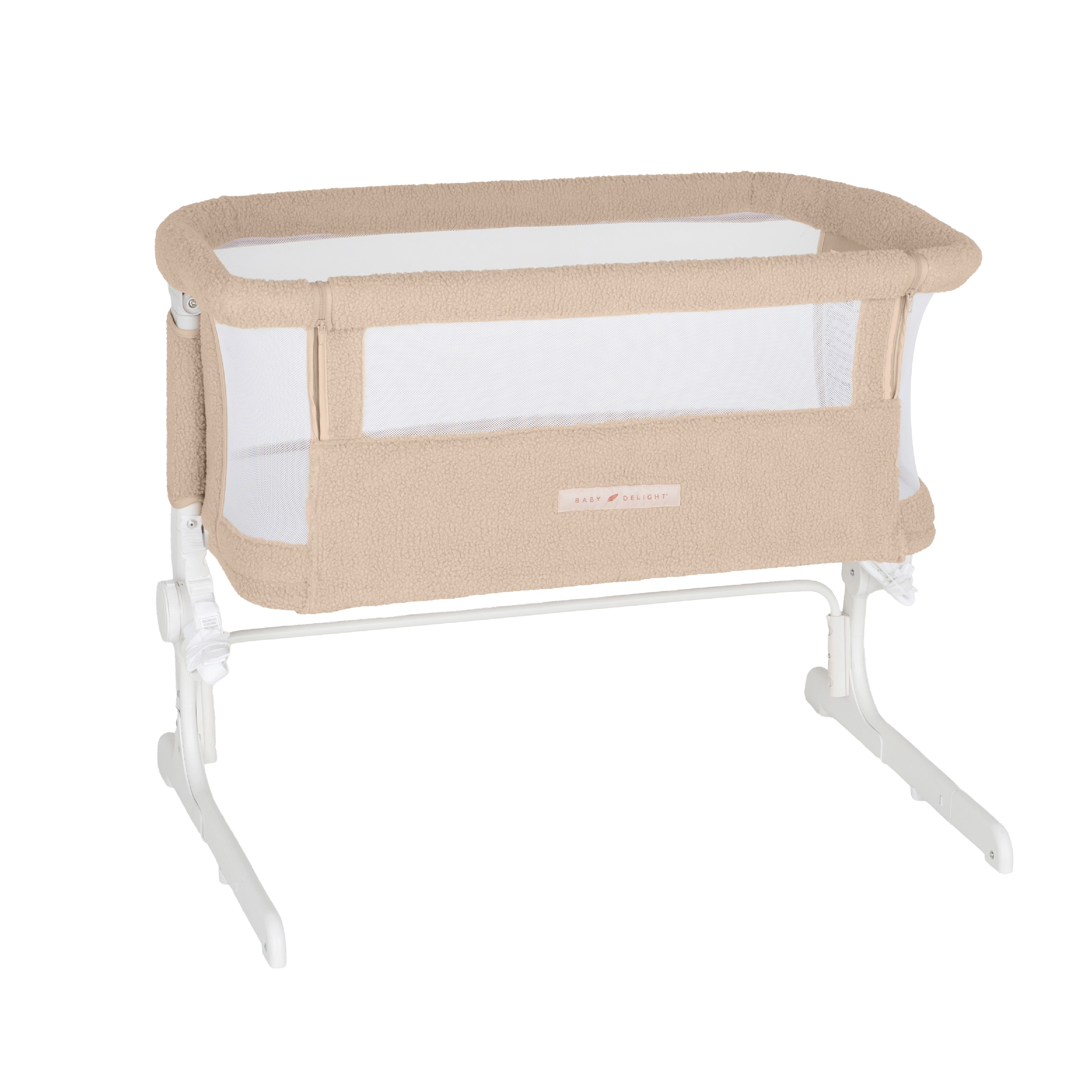 Beside Me Dreamer Bassinet & Bedside Sleeper, Adjustable, Breathable & Portable, Tan Sherpa